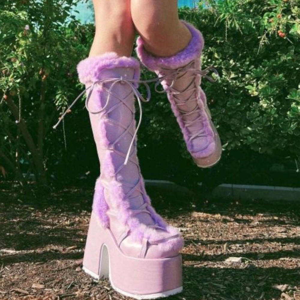Demonia Camel311 Lavender US 7 Platform Boots! Deadstock !